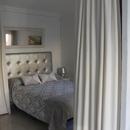 Apartamento Frente Al Mar Torrox Bagian luar foto